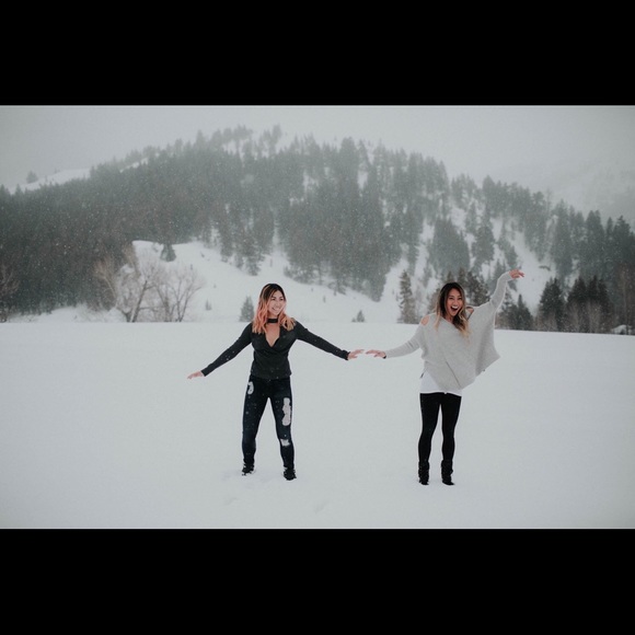 🙈Meet your seller!🙈 - Picture 5 of 9